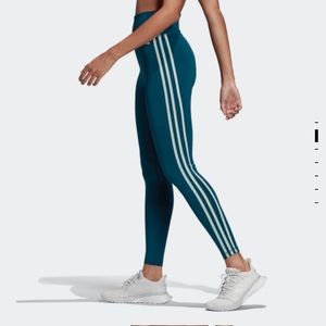 NWOT Adidas high rise leggings, size medium
